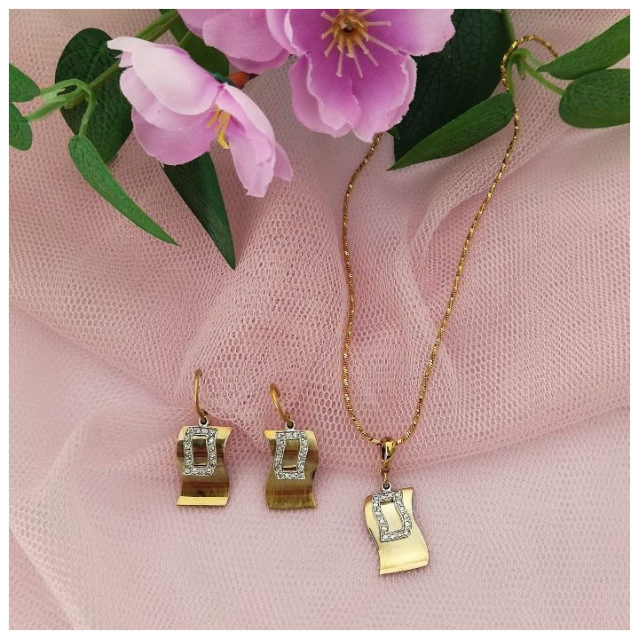 Conjunto de gargantilla y pendientes ROMA
