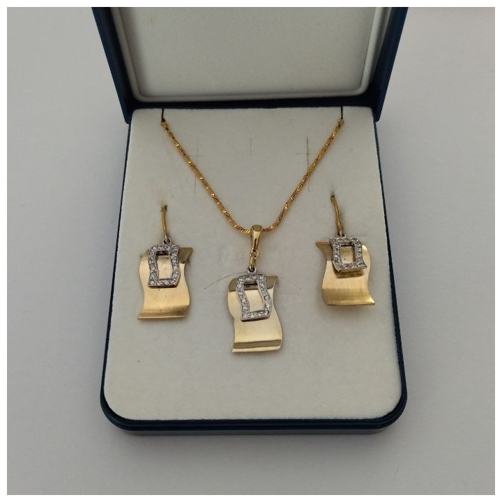 Conjunto de gargantilla y pendientes ROMA