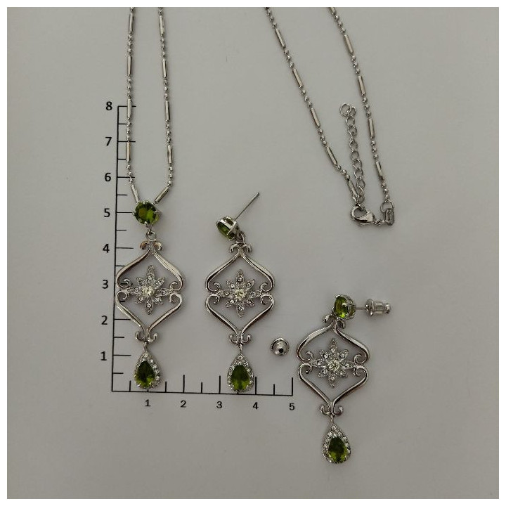 Conjunto de gargantilla y pendientes CHIC