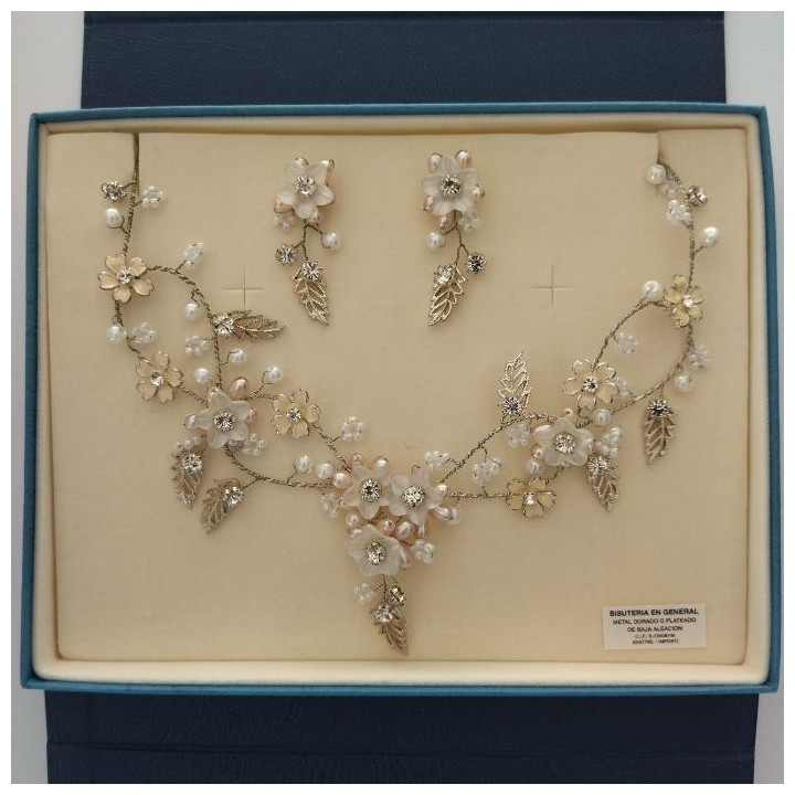 Conjunto de gargantilla y pendientes MAGIC