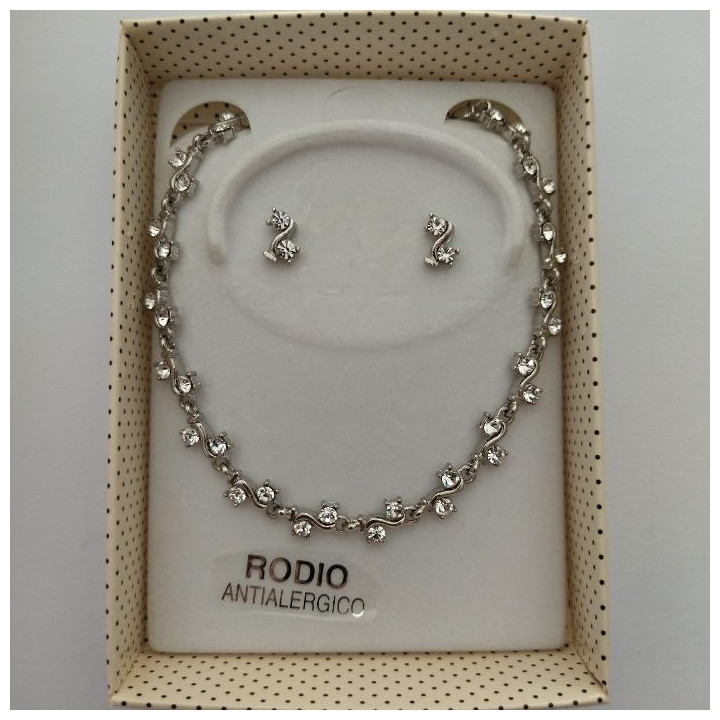 Conjunto de gargantilla y pendientes WISH